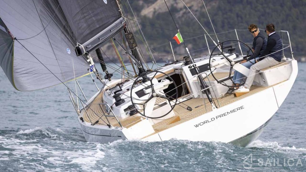 Grand Soleil 44 - Yacht Charter Sailica
