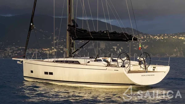 Grand Soleil 44 - Yacht Charter Sailica