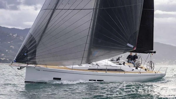 Grand Soleil 44 - Yacht Charter Sailica