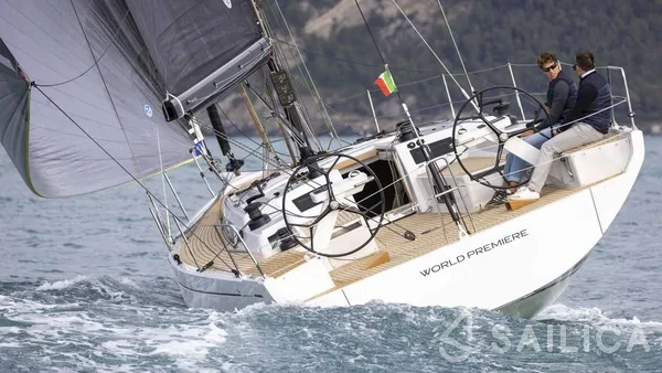 Grand Soleil 44 - Yacht Charter Sailica