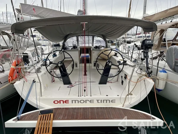 More 40 - Yacht Charter Sailica