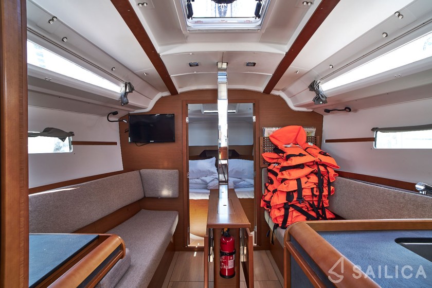 Sun Odyssey 349 - Yacht Charter Sailica