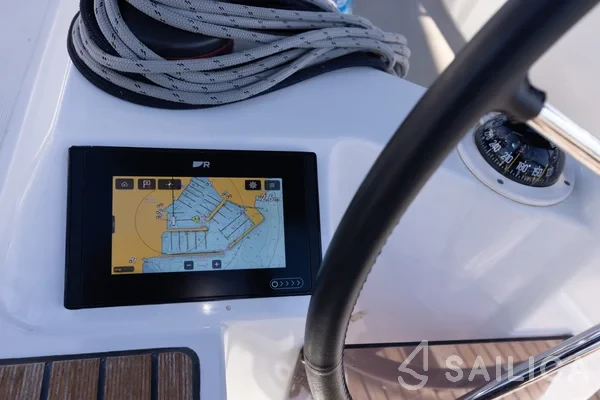Sun Odyssey 349 - Yacht Charter Sailica