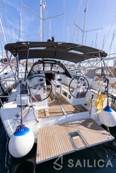 Sun Odyssey 349 - Yacht Charter Sailica