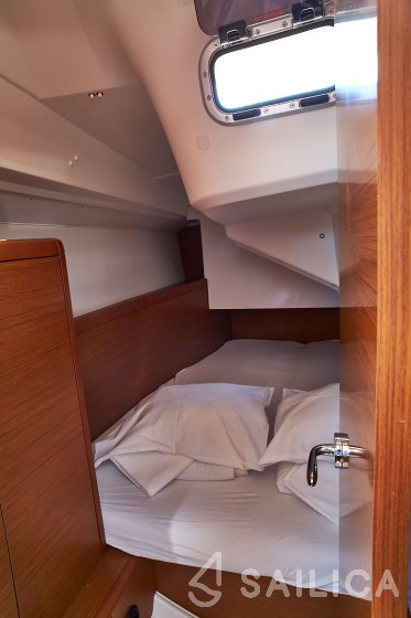 Sun Odyssey 349 - Yacht Charter Sailica