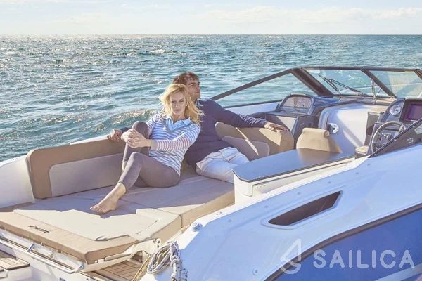 Quicksilver Activ 755 Sundeck - Yacht Charter Sailica