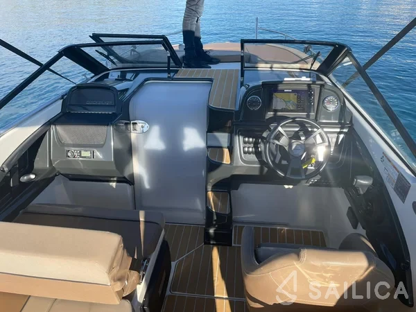 Quicksilver Activ 755 Sundeck - Yacht Charter Sailica