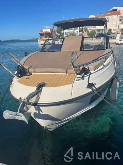 Quicksilver Activ 755 Sundeck - Yacht Charter Sailica