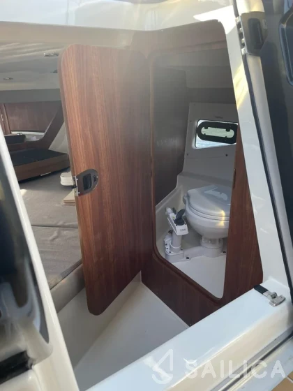 Quicksilver Activ 755 Sundeck - Yacht Charter Sailica
