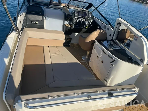 Quicksilver Activ 755 Sundeck - Yacht Charter Sailica