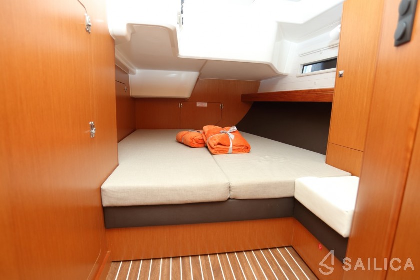 Bavaria Cruiser 51 - Yacht Charter Sailica
