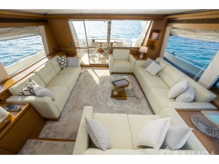 Ferretti 780 - Yacht Charter Sailica