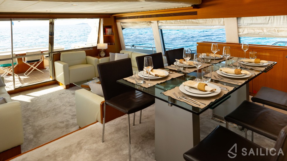 Ferretti 780 - Yacht Charter Sailica