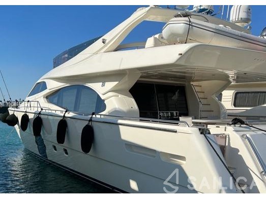 Ferretti 780 - Yacht Charter Sailica
