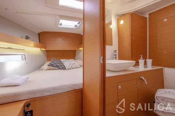 Dufour 390 Grand Large - Yacht Charter Sailica