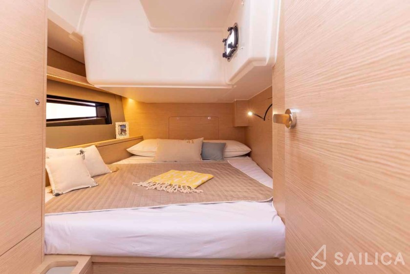 Dufour 41 - Yacht Charter Sailica