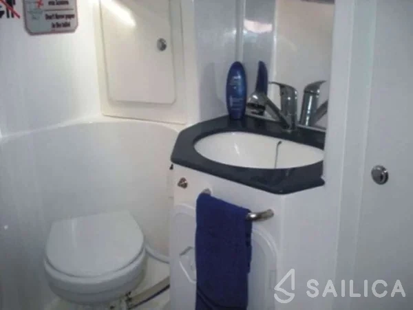Bavaria 38 - Yacht Charter Sailica