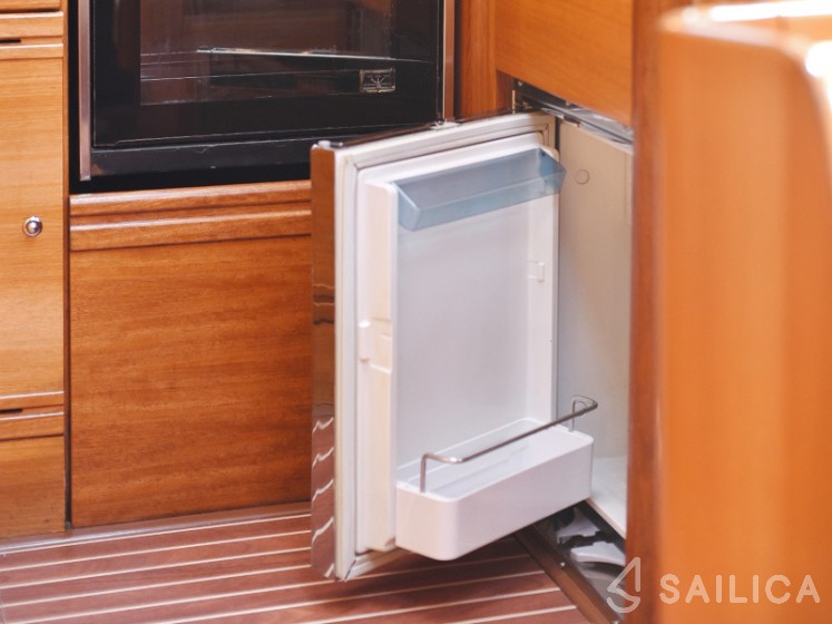 Bavaria 50 Cruiser - Yacht Charter Sailica