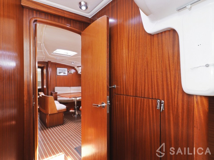 Bavaria 44 - Yacht Charter Sailica