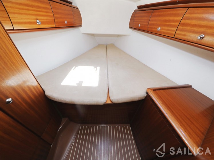 Bavaria 44 - Yacht Charter Sailica