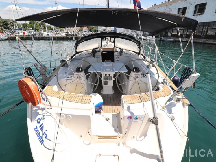 Bavaria 44 - Yacht Charter Sailica