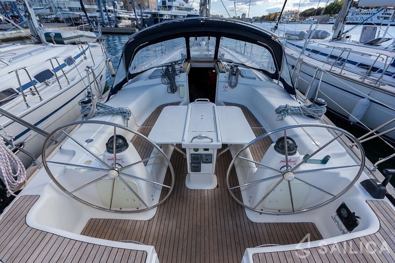 Bavaria 44 - Yacht Charter Sailica