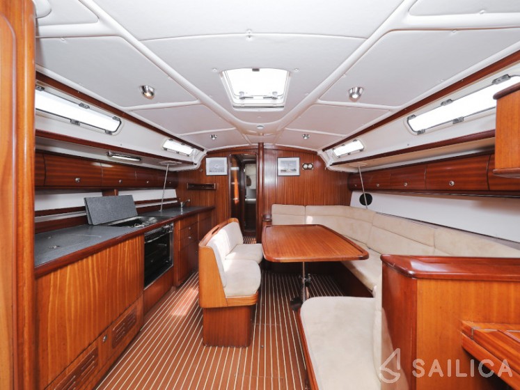 Bavaria 44 - Yacht Charter Sailica