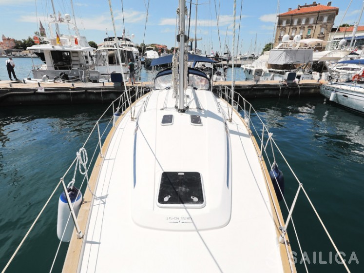 Bavaria 44 - Yacht Charter Sailica