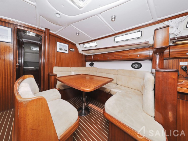 Bavaria 44 - Yacht Charter Sailica