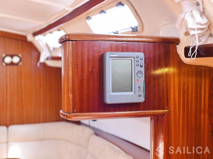 Bavaria 44 - Yacht Charter Sailica