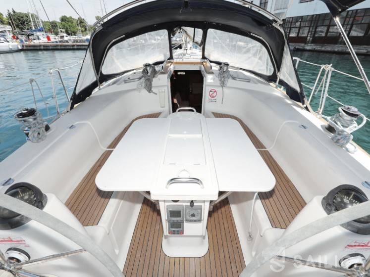 Bavaria 44 - Yacht Charter Sailica