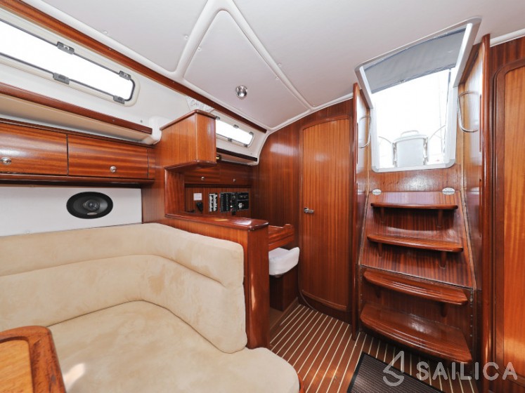 Bavaria 44 - Yacht Charter Sailica