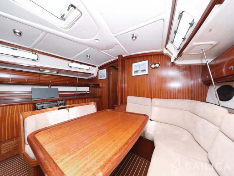 Bavaria 44 - Yacht Charter Sailica