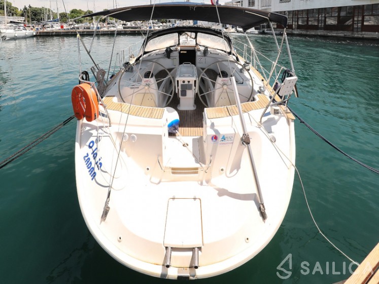 Bavaria 44 - Yacht Charter Sailica