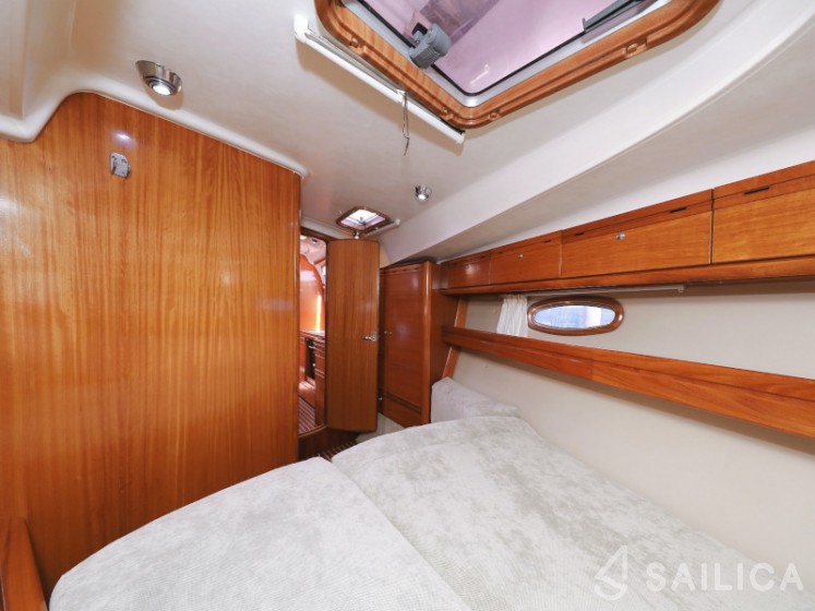 Bavaria 39 Cruiser - Yacht Charter Sailica
