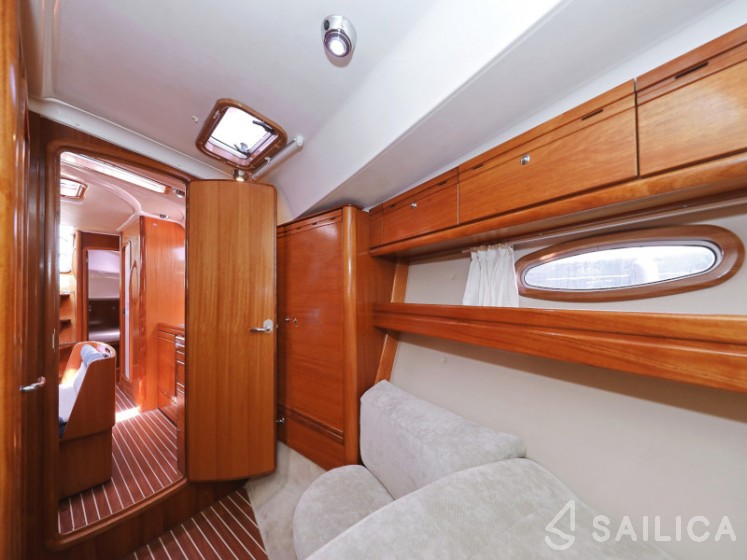 Bavaria 39 Cruiser - Yacht Charter Sailica