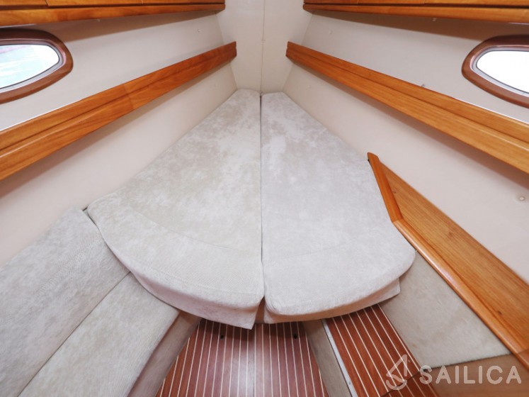 Bavaria 39 Cruiser - Yacht Charter Sailica