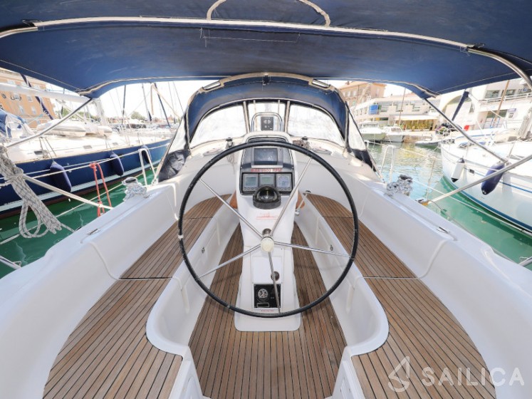 Bavaria 39 Cruiser - Yacht Charter Sailica