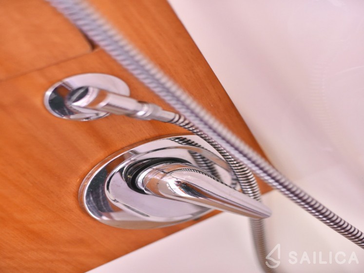 Bavaria 39 Cruiser - Yacht Charter Sailica