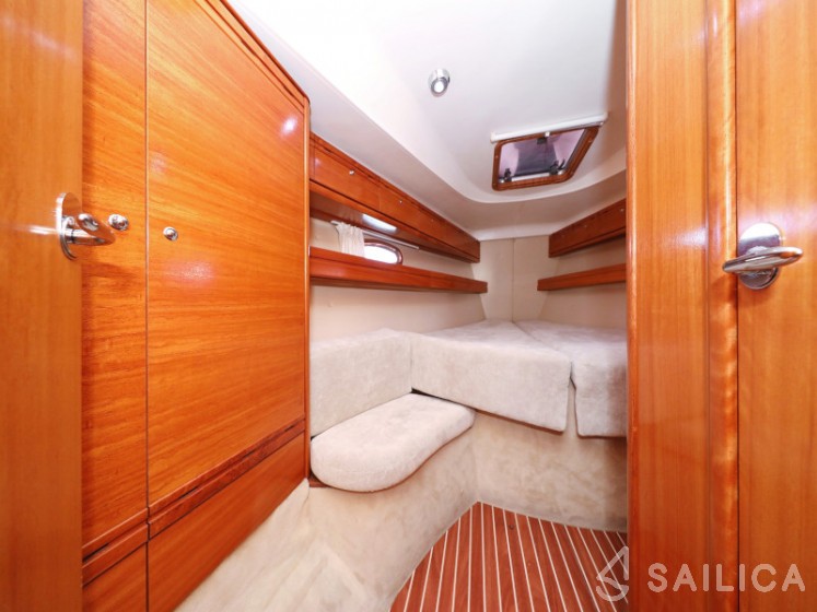 Bavaria 39 Cruiser - Yacht Charter Sailica