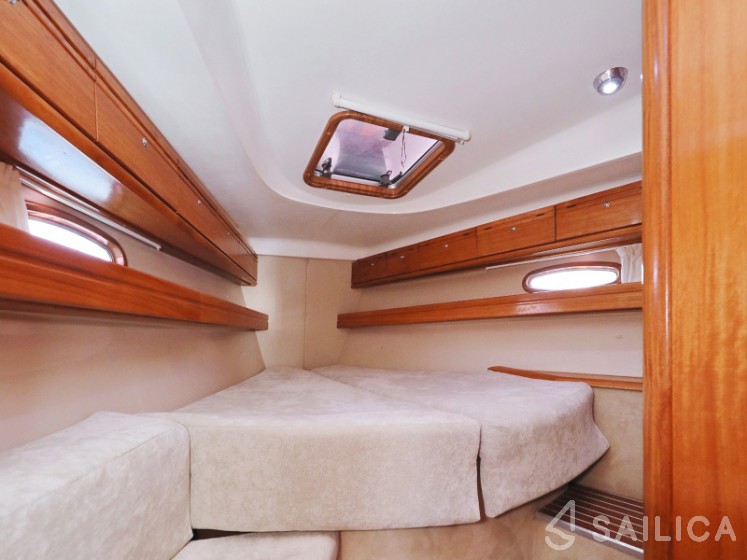 Bavaria 39 Cruiser - Yacht Charter Sailica