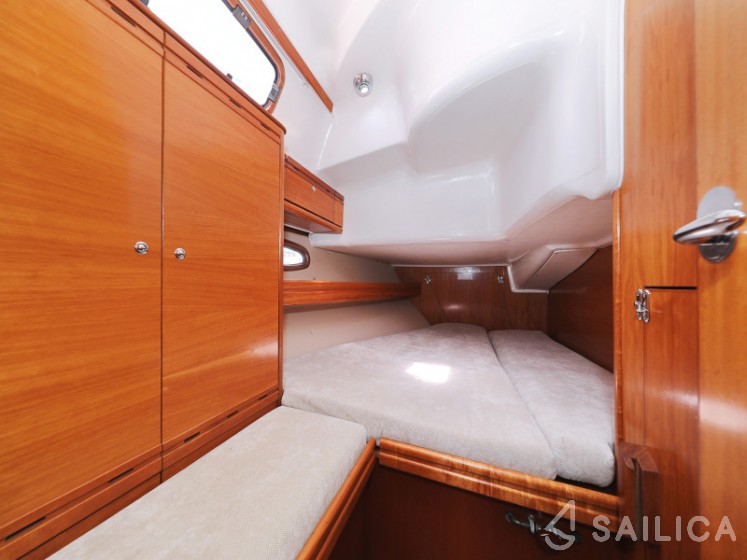 Bavaria 39 Cruiser - Yacht Charter Sailica