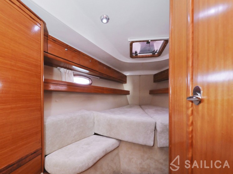 Bavaria 39 Cruiser - Yacht Charter Sailica
