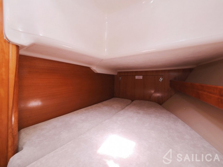 Bavaria 39 Cruiser - Yacht Charter Sailica