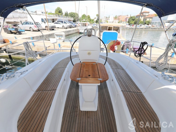 Bavaria 39 Cruiser - Yacht Charter Sailica