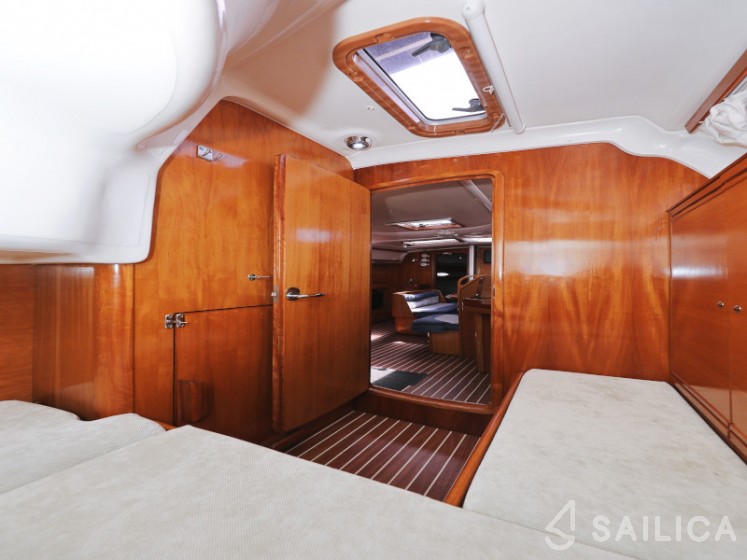 Bavaria 39 Cruiser - Yacht Charter Sailica