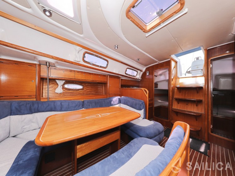 Bavaria 39 Cruiser - Yacht Charter Sailica