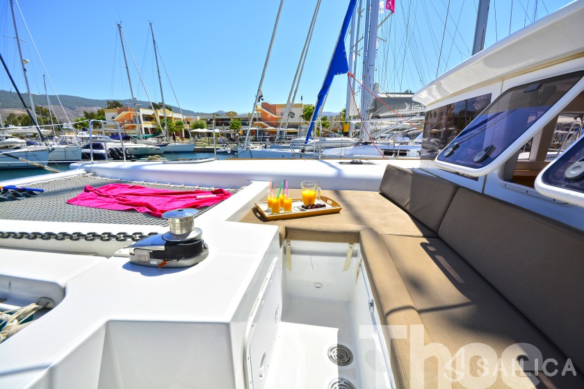 Lagoon 450  Flybridge - Yacht Charter Sailica