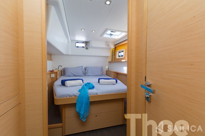 Lagoon 450  Flybridge - Yacht Charter Sailica