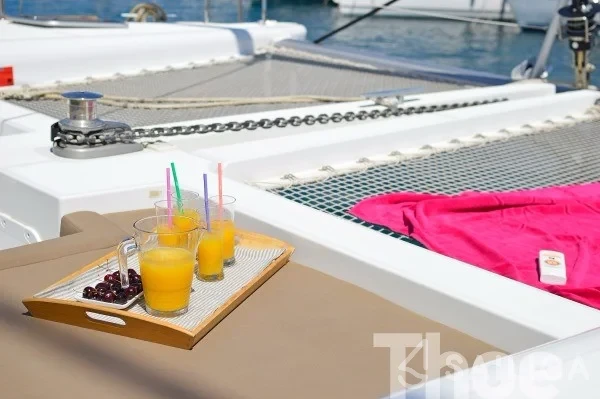 Lagoon 450  Flybridge - Yacht Charter Sailica